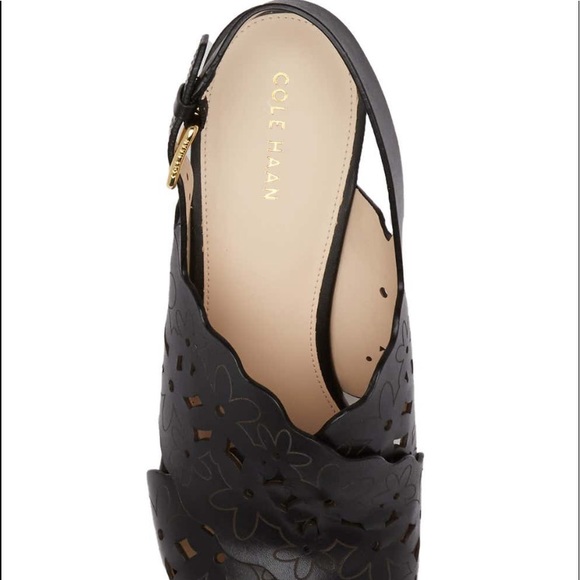 Cole Haan Black Foral leather cut sandals, size 7 - Picture 2 of 6